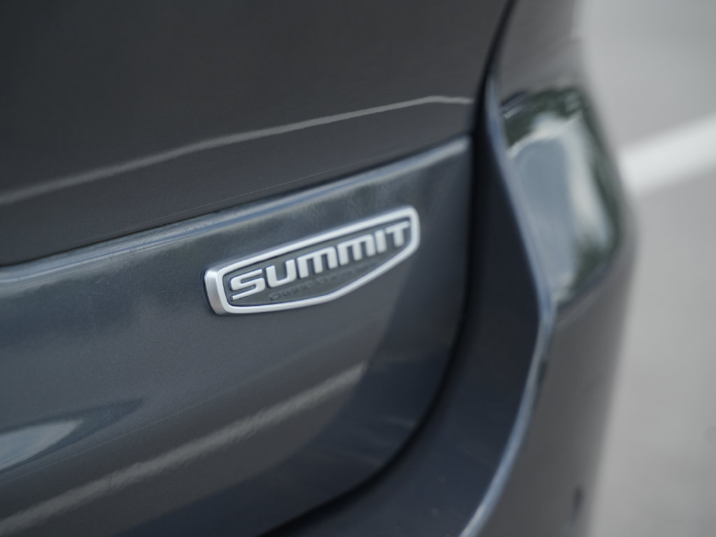 Used 2023 Jeep Grand Cherokee L Summit w/ Advanced Protech Group IV AWD/4WD image 50