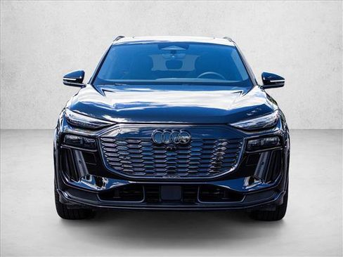 New 2027 Audi Q6 e-tron Prestige AWD/4WD image 2