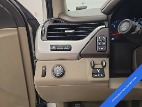 Used 2016 Chevrolet Tahoe LTZ RWD image 37