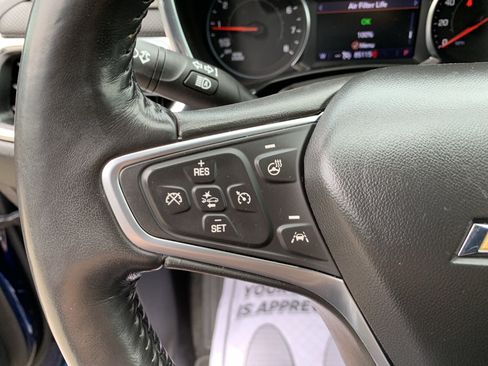 Used 2022 Chevrolet Equinox Premier FWD image 22