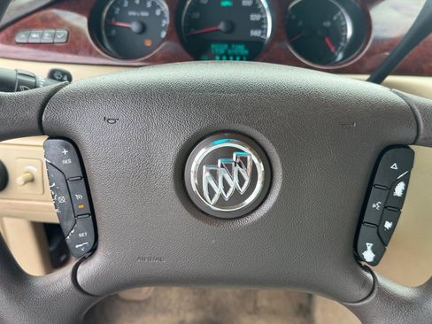 Used 2007 Buick Lucerne CX image 21