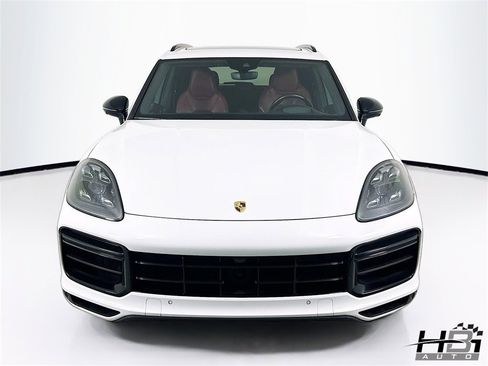 Used 2019 Porsche Cayenne Turbo w/ Premium Plus Package image 3