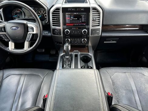 Used 2015 Ford F150 Platinum w/ Equipment Group 701A Luxury image 3