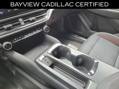 Used 2024 Chevrolet Equinox EV RS FWD image 30