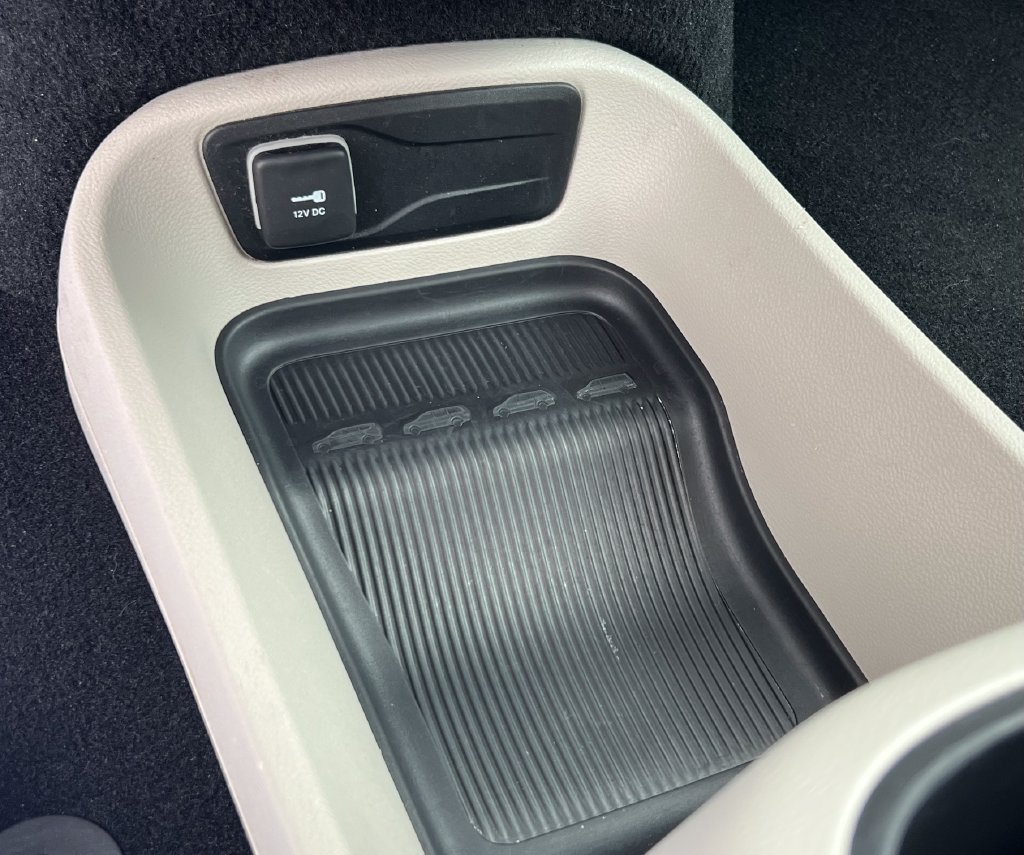 Used 2024 Chrysler Pacifica Touring-L FWD image 34