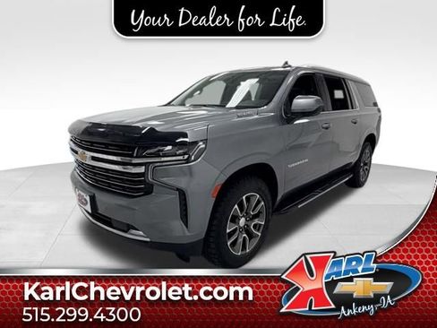 Used 2022 Chevrolet Suburban LT AWD/4WD image 1