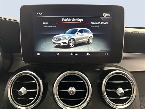 Used 2018 Mercedes-Benz GLC 300 4MATIC image 21
