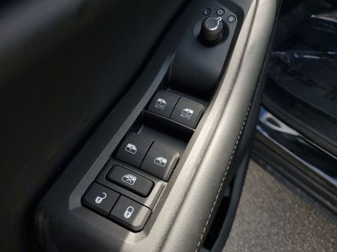 New 2026 Jeep Grand Cherokee L 2WD image 25