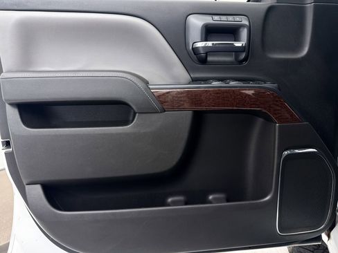 Used 2015 GMC Sierra 1500 SLT w/ Suspension Package, Off-Road image 28