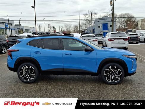 Certified 2024 Chevrolet Trax RS w/ Sunroof Package image 9