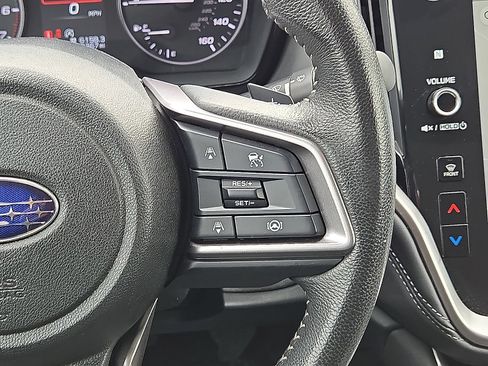 Used 2025 Subaru Outback Premium AWD/4WD image 20