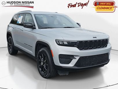 Used 2024 Jeep Grand Cherokee Altitude