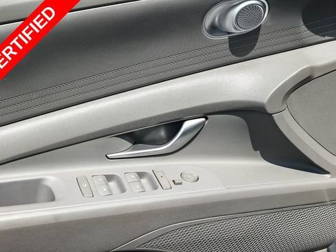 Certified 2024 Hyundai Elantra SEL FWD image 23