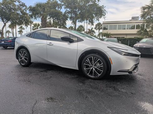 New 2024 Toyota Corolla LE FWD image 2