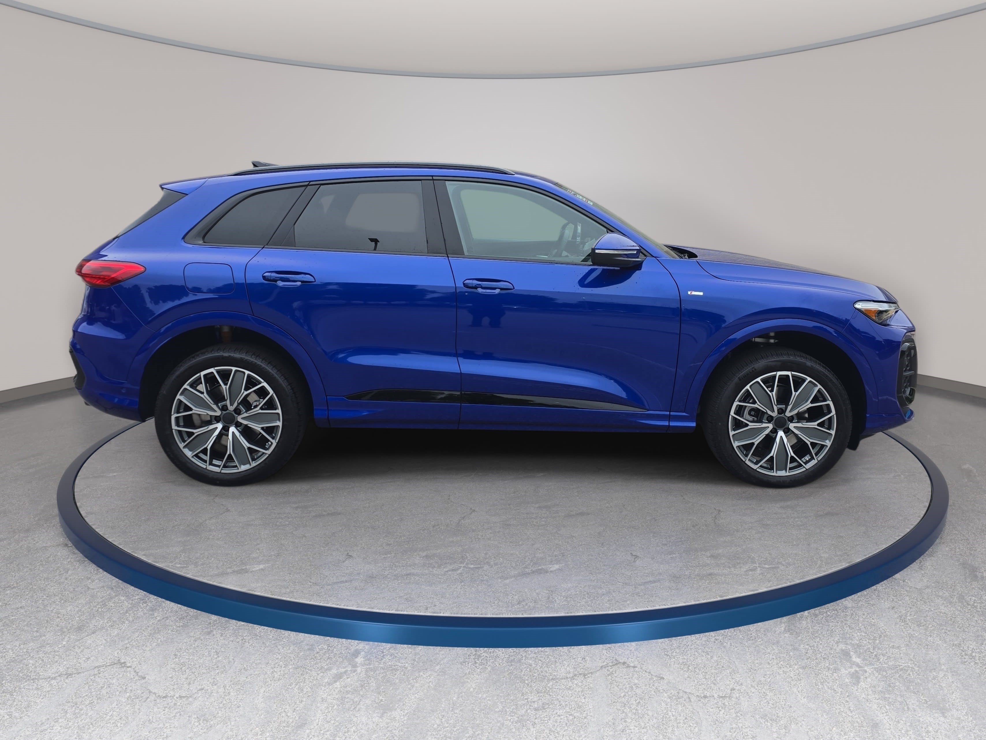 New 2026 Audi Q5 Premium Plus AWD/4WD image 4