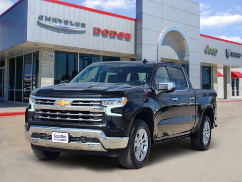 Used 2024 Chevrolet Silverado 1500 LTZ image 2