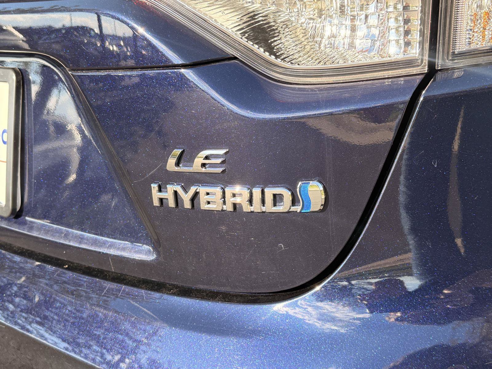 Used 2023 Toyota Corolla LE w/ Carpet Mat Package (TMS) FWD image 17
