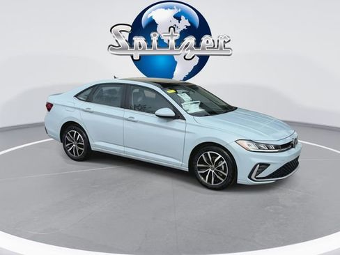 New 2026 Volkswagen Jetta SE FWD image 6