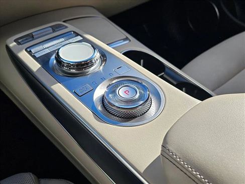 Used 2023 Genesis GV70 2.5T w/ Select Package image 26