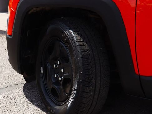 Used 2017 Jeep Renegade Sport w/ Power & Air Group image 5