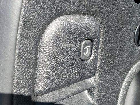 Used 2021 Jeep Grand Cherokee Laredo X image 30