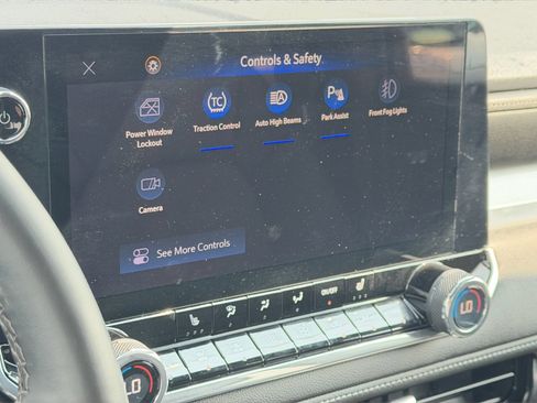 Used 2024 Chevrolet Colorado LT w/ LT Convenience Package III AWD/4WD image 30