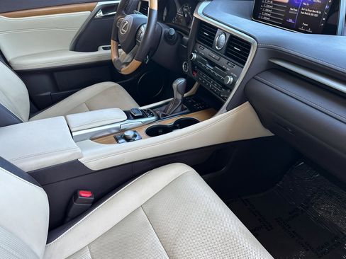 Used 2018 Lexus RX 450h RX 450h w/ Premium Package image 16