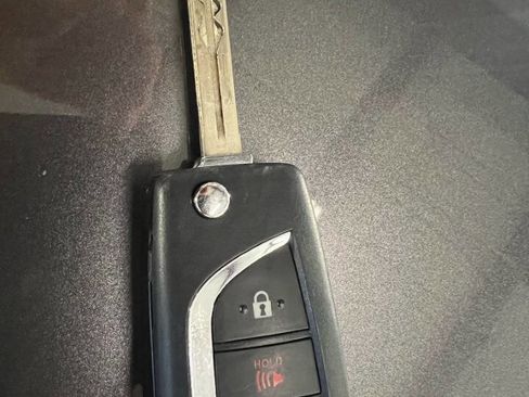 Used 2021 Toyota C-HR LE image 16