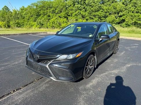 Certified 2024 Toyota Camry SE FWD image 4