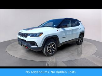 Used 2025 Jeep Compass Trailhawk AWD/4WD video 1