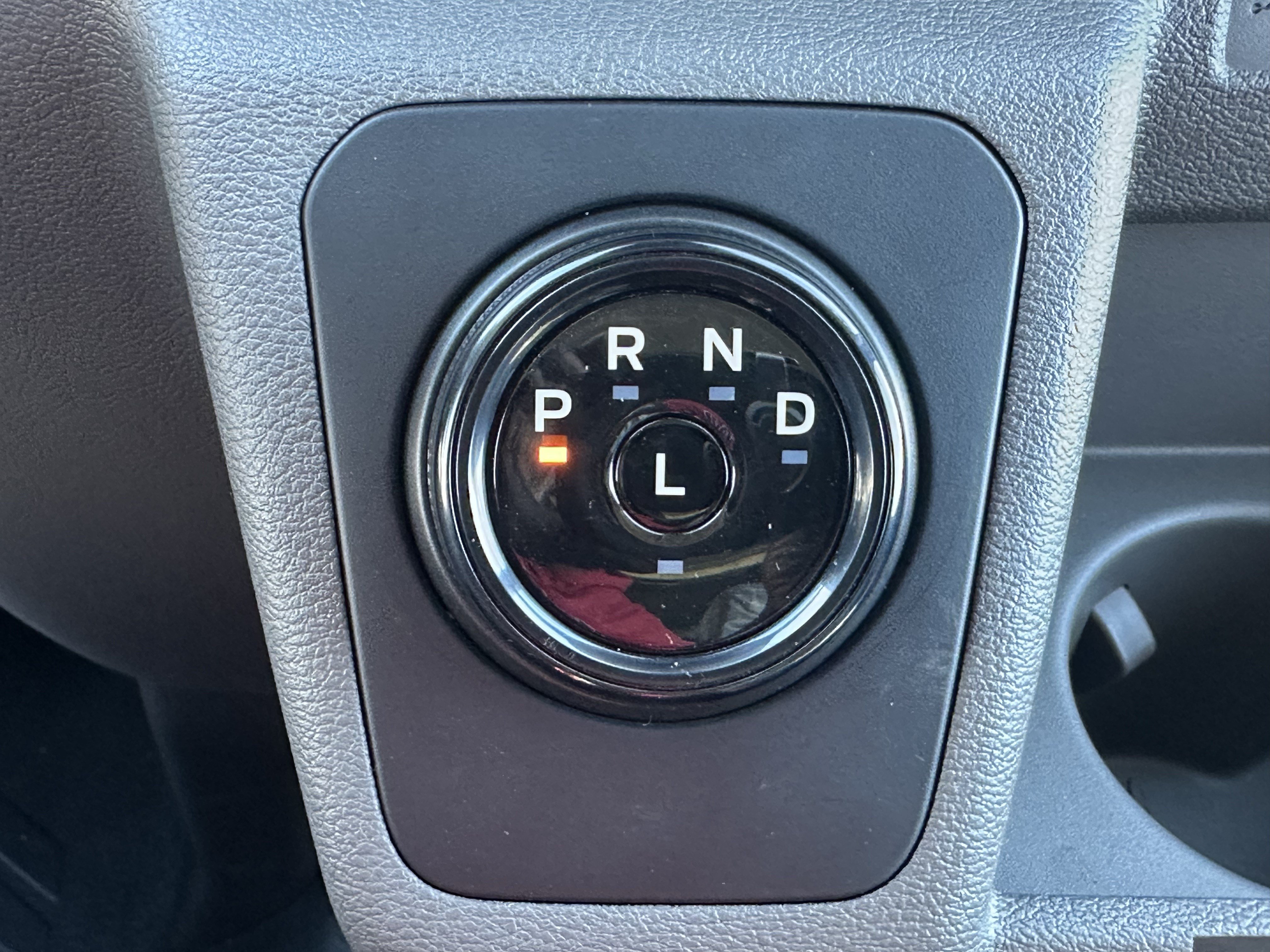 Used 2024 Ford E-Transit Low Roof RWD image 28