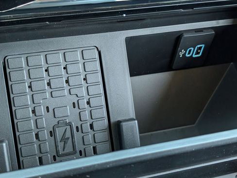 New 2026 Ford F250 Lariat w/ Chrome Package image 57