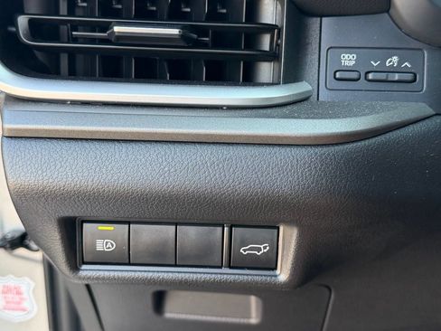 Used 2025 Toyota Grand Highlander AWD image 34