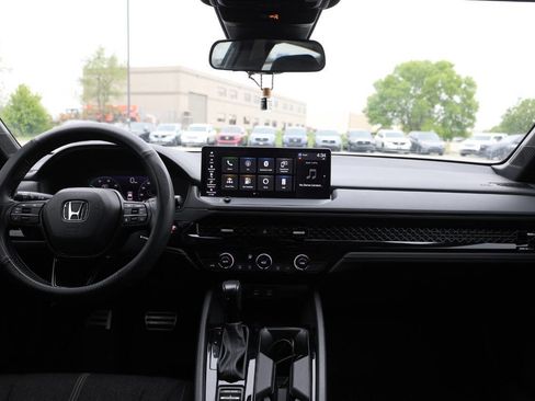 Used 2023 Honda Accord Sport image 14