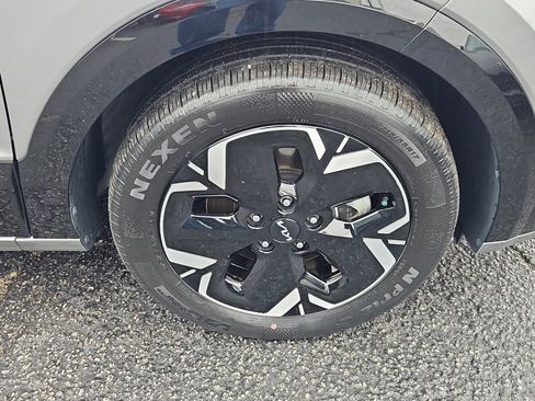 Used 2023 Kia Niro Wind w/ Wind Preserve Package image 36