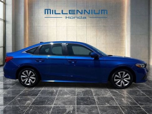 Used 2023 Honda Civic LX image 6