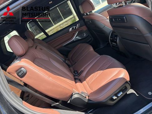 Used 2022 BMW ALPINA XB7 AWD/4WD image 47