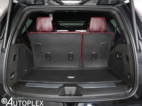 Used 2026 Cadillac Escalade Luxury w/ LPO, Floor Liner Package image 12