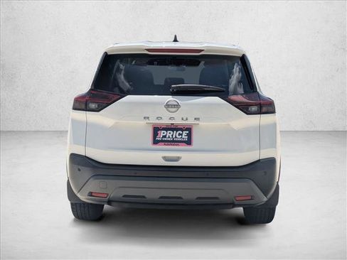 Used 2022 Nissan Rogue S FWD image 6