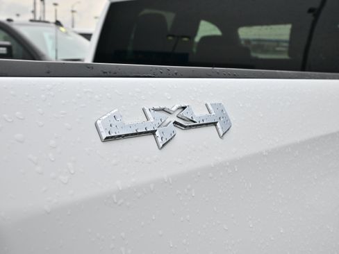 Used 2023 GMC Sierra 1500 Elevation AWD/4WD image 7