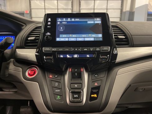 Used 2023 Honda Odyssey EX-L image 24