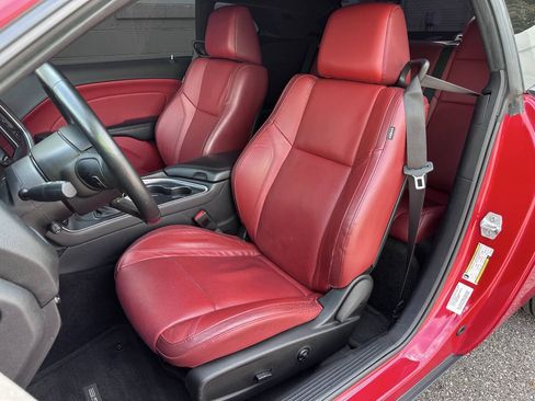 Used 2015 Dodge Challenger R/T Plus RWD image 14