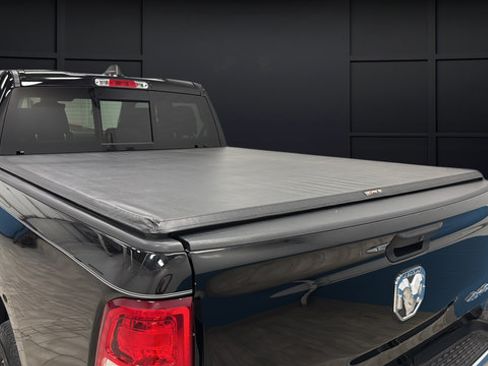 Used 2023 RAM 1500 Big Horn AWD/4WD image 40