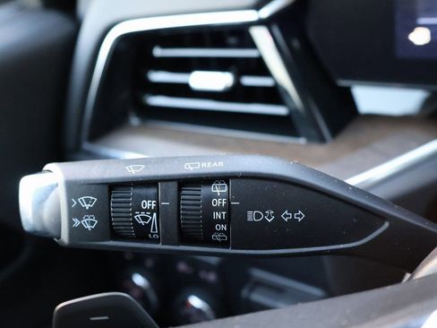 New 2025 Chevrolet Suburban High Country image 15