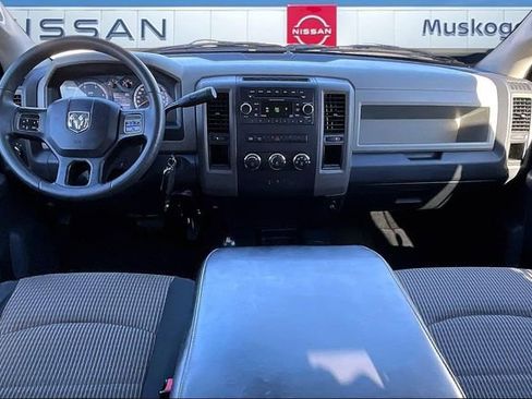 Used 2012 RAM 3500 ST w/ Max Tow Pkg image 7