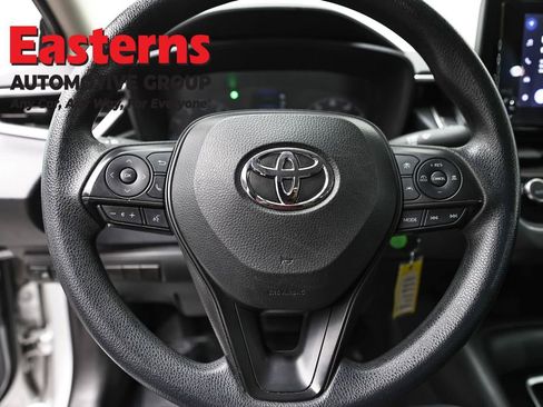Used 2023 Toyota Corolla LE FWD image 10