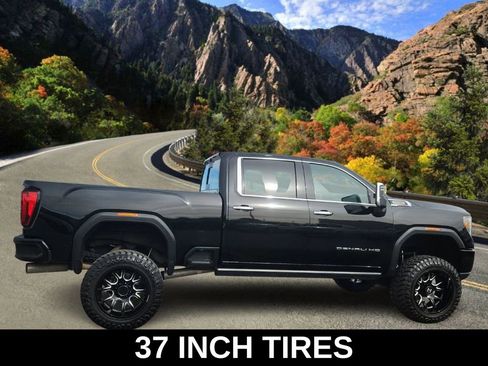 Used 2023 GMC Sierra 3500 Denali w/ Denali Ultimate Package image 4