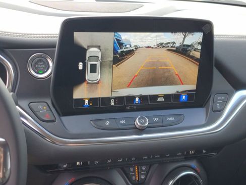 New 2026 Chevrolet Blazer LT w/ Sound & Technology Package FWD image 25