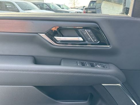 New 2026 GMC Yukon XL Denali w/ Sun & Power Step Package image 13