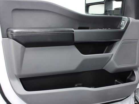 Used 2024 Ford F250 XL w/ STX Appearance Package image 12